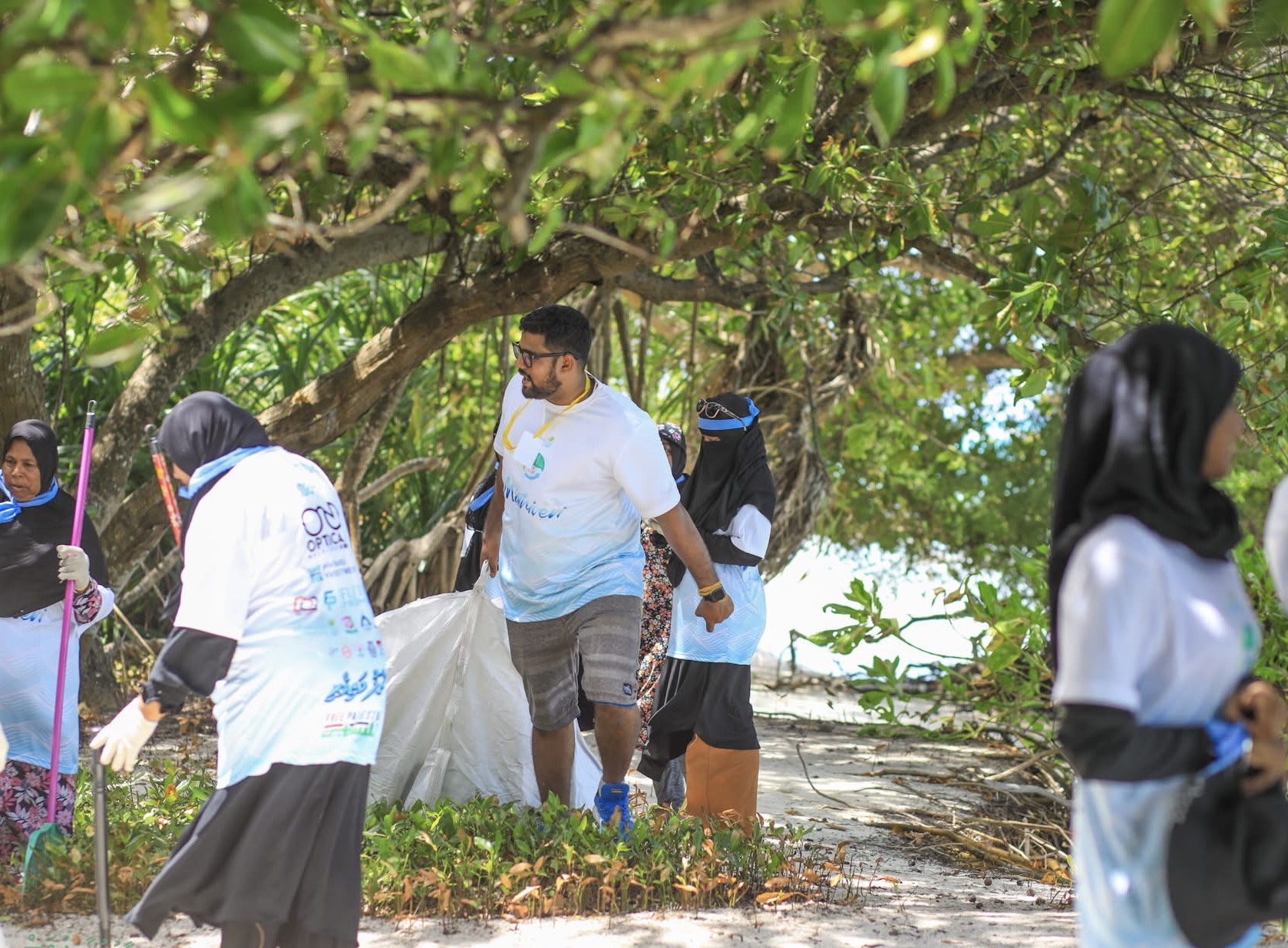 Island Cleaning Quest